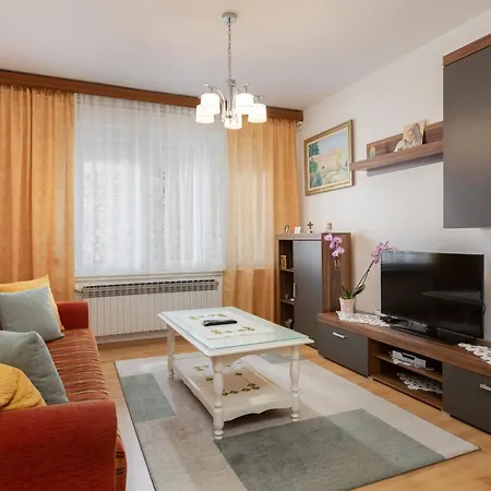 Apartment Family Brela