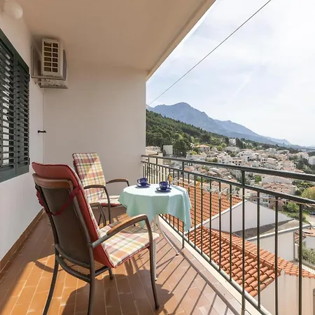 Family Apartment *